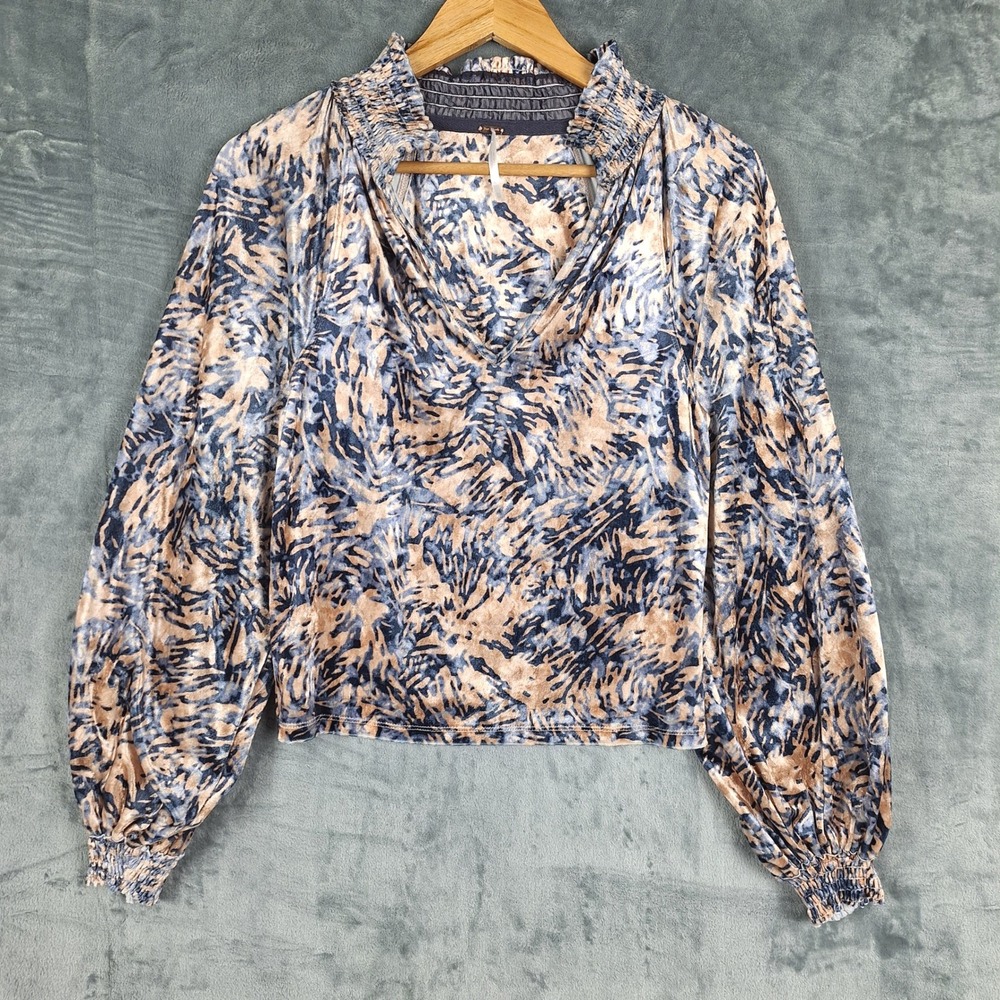 Free People Top XS Crushed Velvet Go Get Em Boho Tiger Balloon Sleeve‎ Artsy